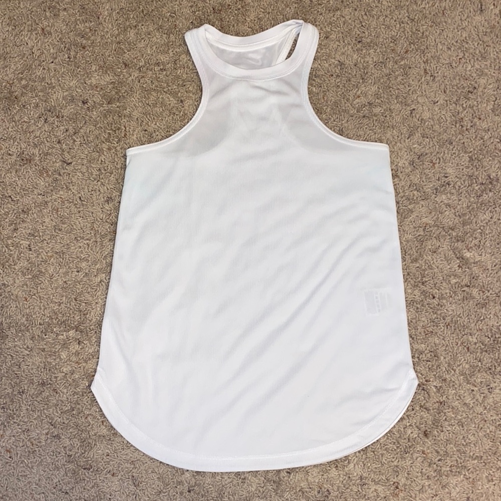 NIKE SMALL WHITE TANK TOP